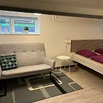 H. C. Lumbyes Vej - Kaelderlejlighed Odense