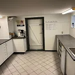 Apartment H. C. Lumbyes Vej - Kaelderlejlighed *