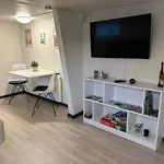 H. C. Lumbyes Vej - Kaelderlejlighed Apartment Odense