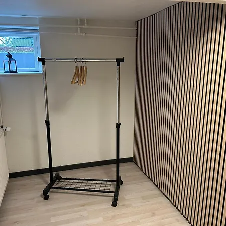 H. C. Lumbyes Vej - Kaelderlejlighed *