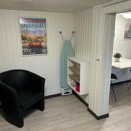 Apartment H. C. Lumbyes Vej - Kaelderlejlighed Odense