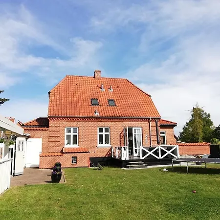 H. C. Lumbyes Vej - Kælderlejlighed Odense