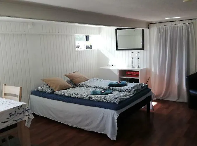 شقة H. C. Lumbyes Vej - Kaelderlejlighed